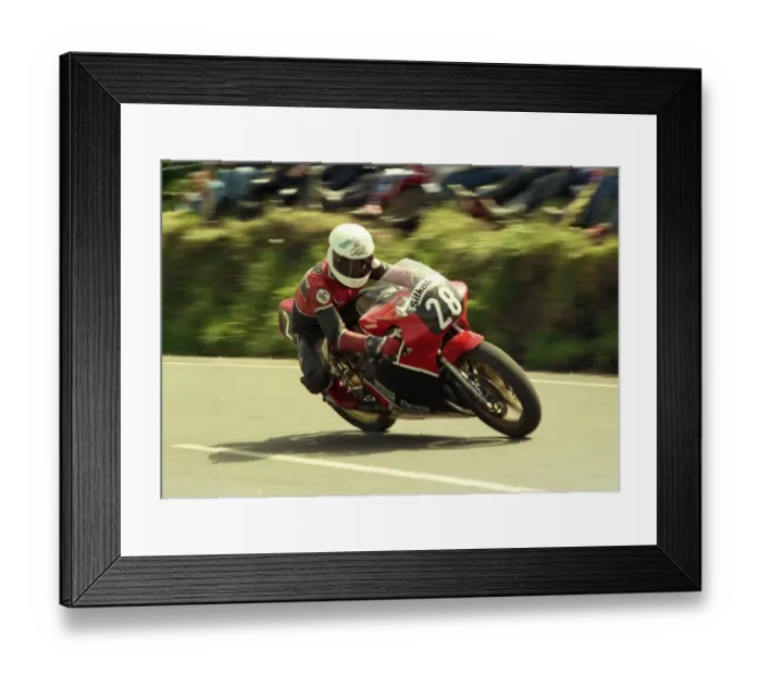 Framed Print : Steve Hislop (Yamaha) winning his first TT: 1987 Formula 2 TT Framed Print : Steve Hislop (Yamaha) winning his first TT: 1987 Formula 2 TT