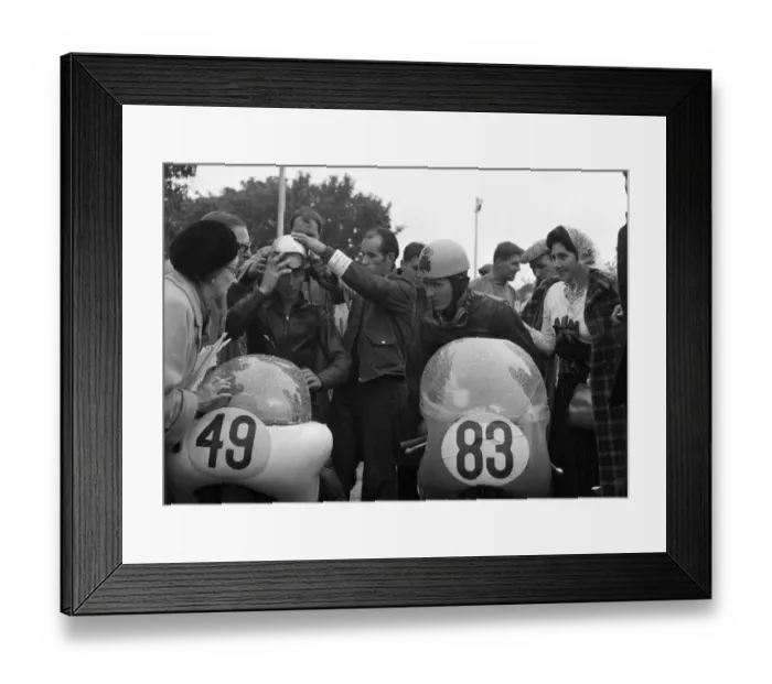 Framed Print : Joe Dunphy and Peter Darvill (Norton) 1962 Senior Manx Grand Prix