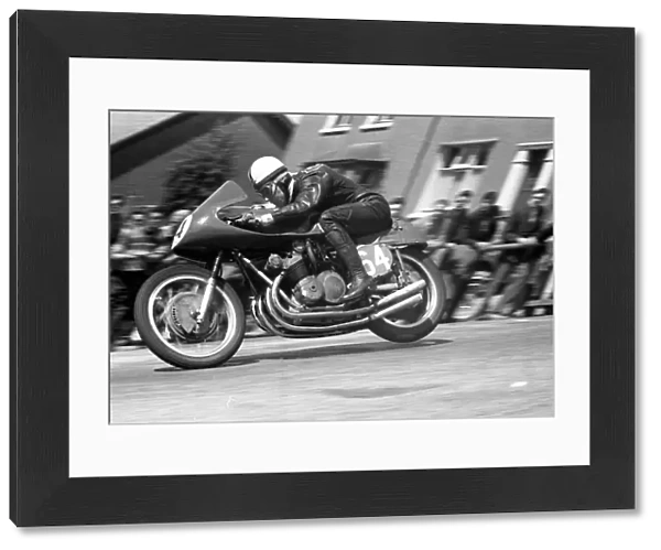 John Surtees (MV) 1957 Senior TT
