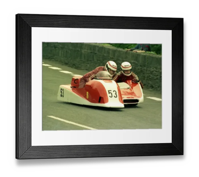 Framed Print : Robert Corkill & Paul Magee (Ireson Yamaha) 1986 Sidecar TT Framed Print : Robert Corkill & Paul Magee (Ireson Yamaha) 1986 Sidecar TT