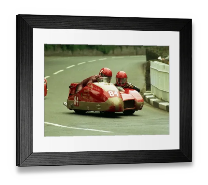 Framed Print : Mike Barry & John Jefferson (B&B Yamaha) 1986 Sidecar TT Framed Print : Mike Barry & John Jefferson (B&B Yamaha) 1986 Sidecar TT