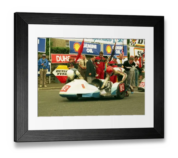 Framed Print : Vince Winstanley & Eric Ammann (BMW) 1988 Sidecar TT Framed Print : Vince Winstanley & Eric Ammann (BMW) 1988 Sidecar TT