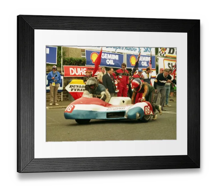 Framed Print : Stephen Judkins & Nick Moore (Yamaha) 1988 Sidecar TT Framed Print : Stephen Judkins & Nick Moore (Yamaha) 1988 Sidecar TT