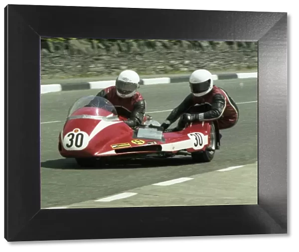 Dave Hallam & John Havercroft (Yamaha) 1979 Sidecar TT