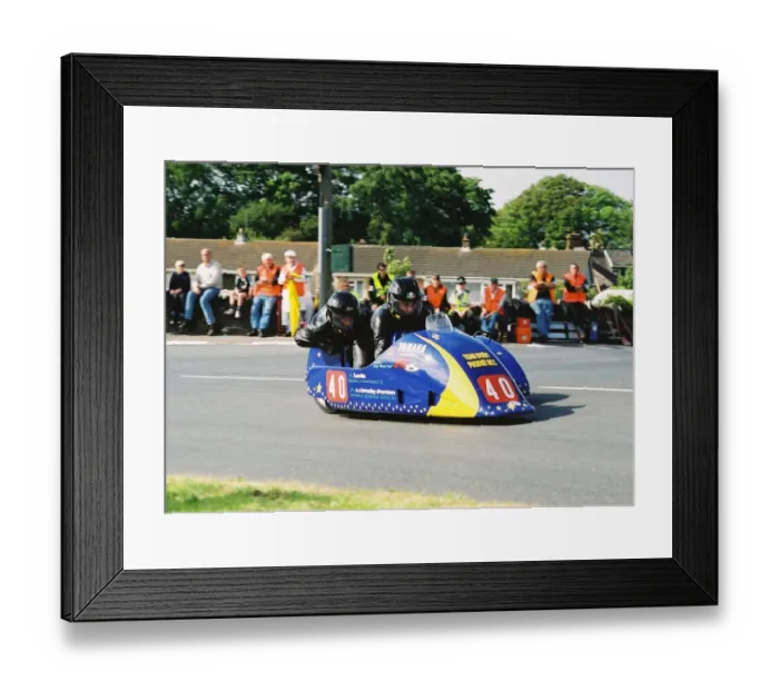 Framed Print : Tony Elmer & Darren Marshall (Ireson Yamaha) 2004 Sidecar TT Framed Print : Tony Elmer & Darren Marshall (Ireson Yamaha) 2004 Sidecar TT