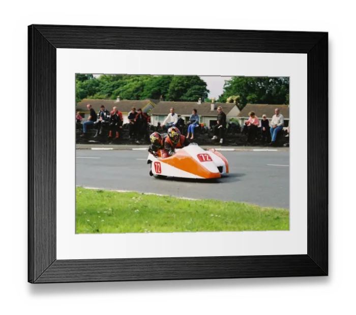 Framed Print : Ian Salter & Debbie Salter (Kawasaki) 2004 Sidecar TT Framed Print : Ian Salter & Debbie Salter (Kawasaki) 2004 Sidecar TT