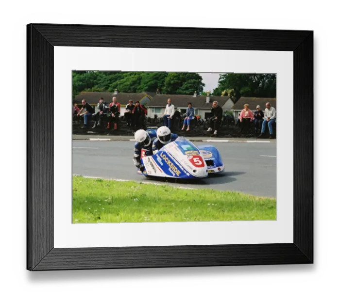 Framed Print : Steve Norbury & Scott Parnell (Shelbourne Yamaha) 2004 Sidecar TT Framed Print : Steve Norbury & Scott Parnell (Shelbourne Yamaha) 2004 Sidecar TT