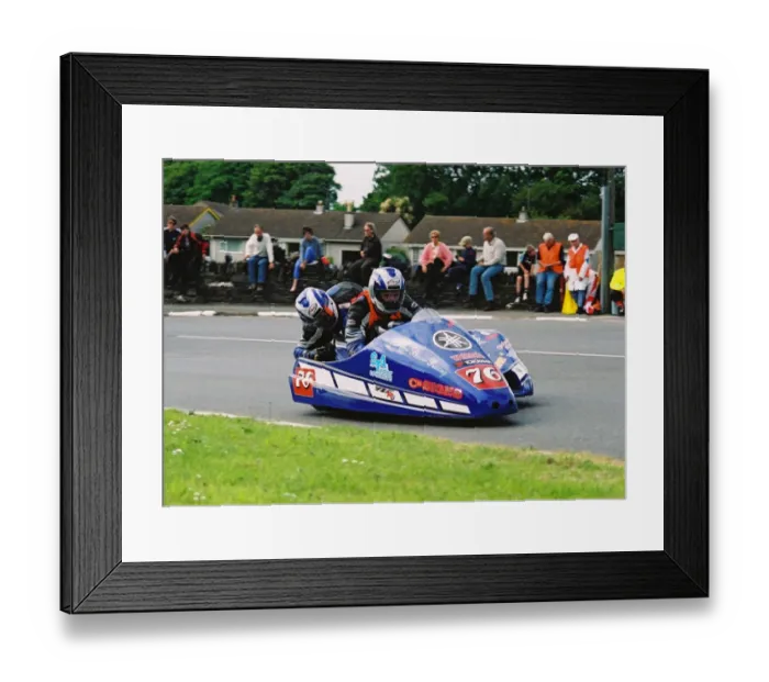 Framed Print : Craig Bloore & Christopher Bloore (Yamaha) 2004 Sidecar TT Framed Print : Craig Bloore & Christopher Bloore (Yamaha) 2004 Sidecar TT
