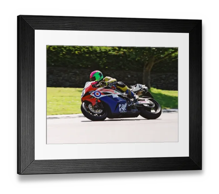 Framed Print : Gordon Blackley (Honda) 2004 Formula One TT Framed Print : Gordon Blackley (Honda) 2004 Formula One TT