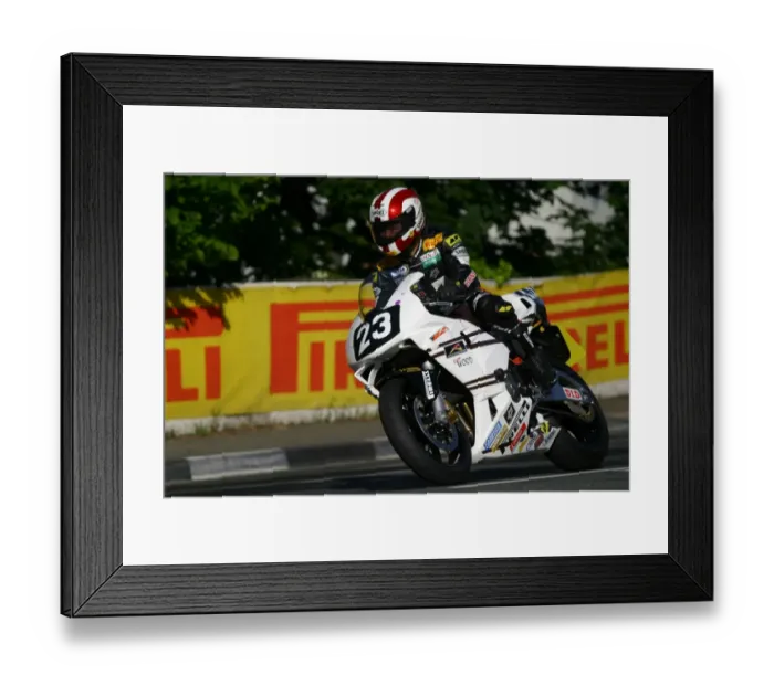 Framed Print : Jun Maeda (Honda) 2004 Production 600 TT Framed Print : Jun Maeda (Honda) 2004 Production 600 TT