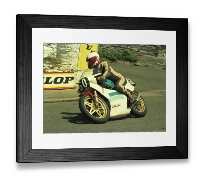 Framed Print : David Smith (Yamaha) 1986 Formula Two TT Framed Print : David Smith (Yamaha) 1986 Formula Two TT