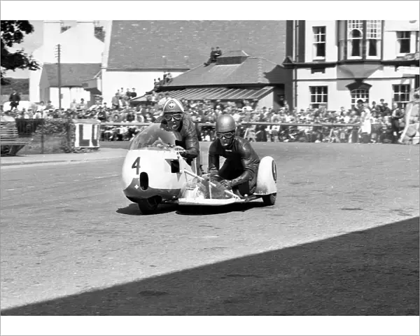 Florian Camathias & Alfred Herzig (Gilera) 1964 Sidecar TT