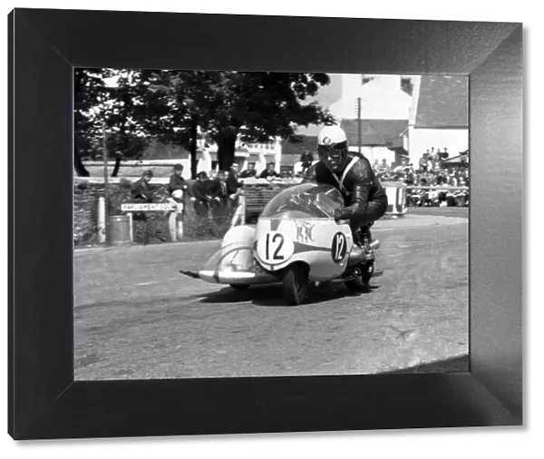 Max Deubel & Emil Hoerner (BMW) 1964 Sidecar TT