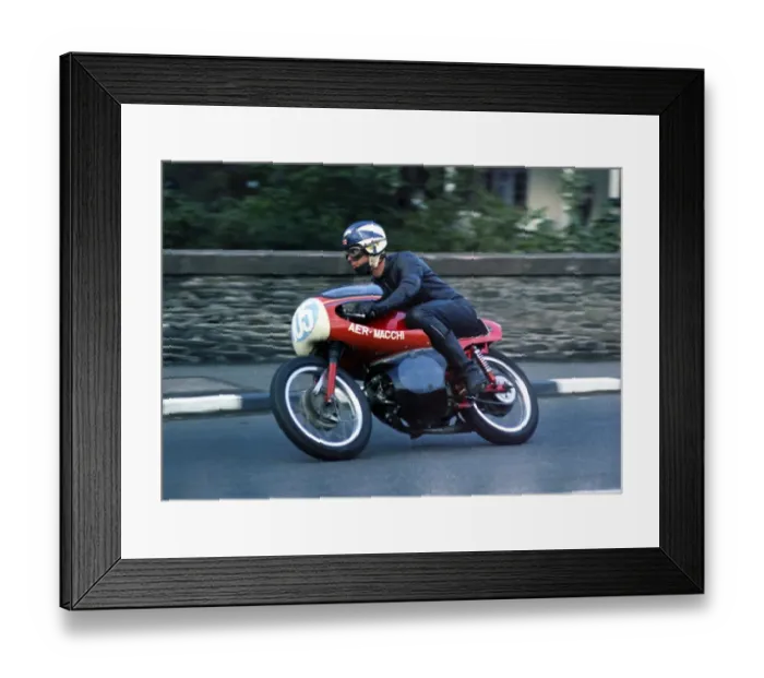 Framed Print : Derek Dyson (Aermacchi) 1967 Junior Manx Grand Prix Framed Print : Derek Dyson (Aermacchi) 1967 Junior Manx Grand Prix