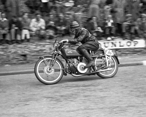 Manliff Barrington (Guzzi) 1947 Lightweight TT