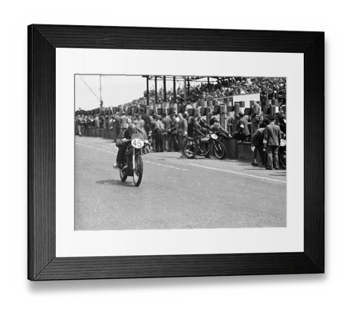 Framed Print : Charlie Gray (AJS) 1950 Senior TT