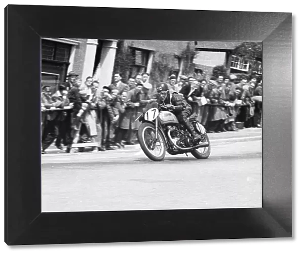 Tommy McEwan (Triumph) 1950 Senior TT