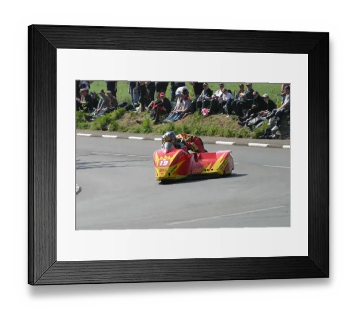 Framed Print : Glyn Jones & Christopher Lake (Honda) 2007 Sidecar TT Framed Print : Glyn Jones & Christopher Lake (Honda) 2007 Sidecar TT