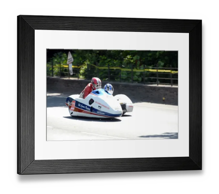 Framed Print : Bill Currie & Philip Bridge (LCR Yamaha) 2008 Sidecar TT Framed Print : Bill Currie & Philip Bridge (LCR Yamaha) 2008 Sidecar TT