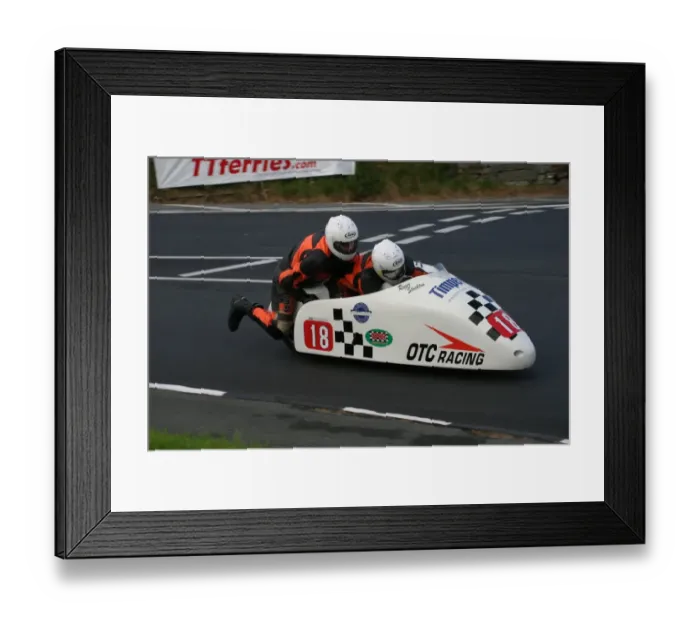 Framed Print : Roger Stockton & Pete Alton (Shelbourne) 2005 Sidecar TT Framed Print : Roger Stockton & Pete Alton (Shelbourne) 2005 Sidecar TT