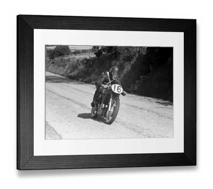 Framed Print : Harry Voice (Gilera) 1953 Senior Manx Grand Prix Framed Print : Harry Voice (Gilera) 1953 Senior Manx Grand Prix