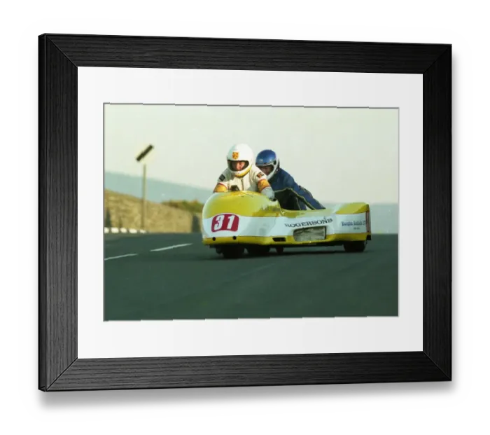 Framed Print : Derek Rumble jnr & Doug Jewell (Rumble Yamaha) 1990 Sidecar TT Framed Print : Derek Rumble jnr & Doug Jewell (Rumble Yamaha) 1990 Sidecar TT