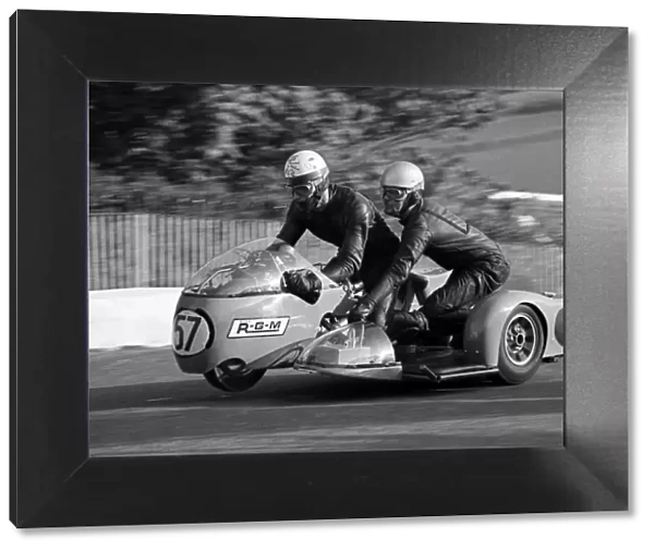 Arthur Teasdale & Nick Boret (RGM Triumph) 1969 750 Sidecar TT