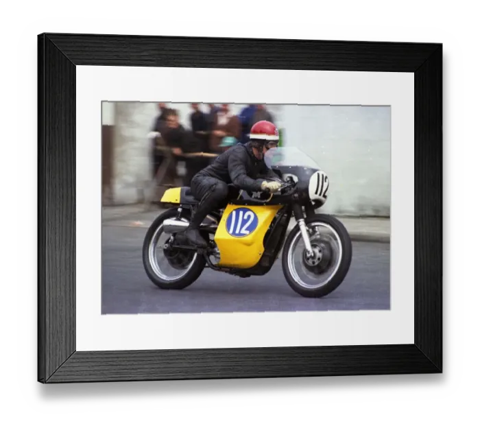 Framed Print : Pat Mahoney (Oakley AJS) 1968 Junior TT Framed Print : Pat Mahoney (Oakley AJS) 1968 Junior TT