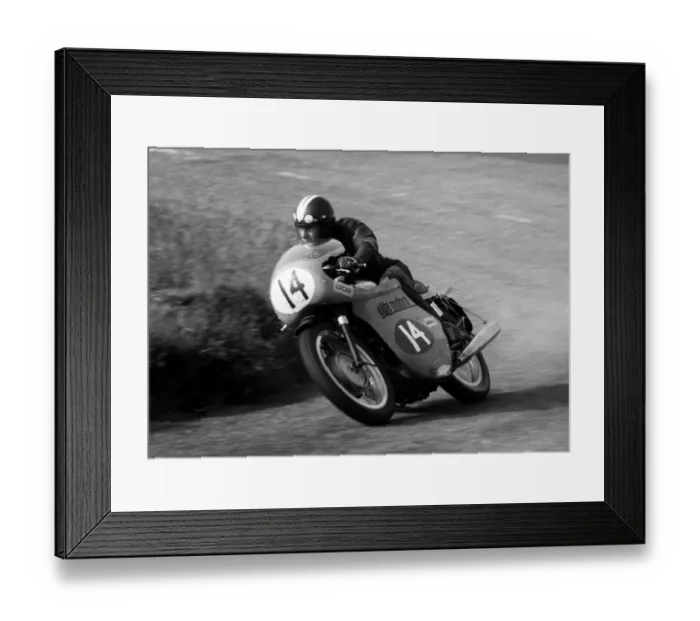 Framed Print : Robin Duffty (Triumph) 1970 Production 750 TT Framed Print : Robin Duffty (Triumph) 1970 Production 750 TT