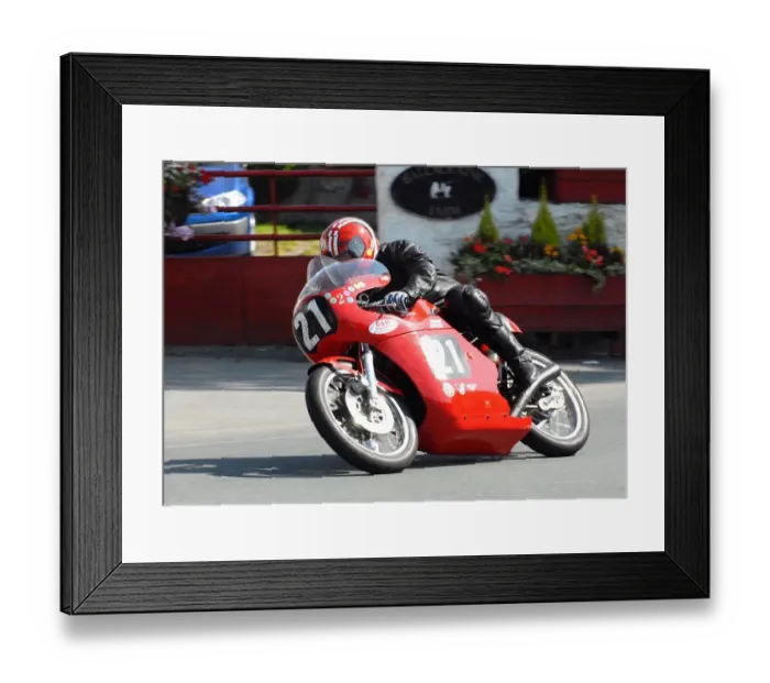 Framed Print : Henry Bell (Honda) 2010 Senior Classic Manx Grand Prix Framed Print : Henry Bell (Honda) 2010 Senior Classic Manx Grand Prix
