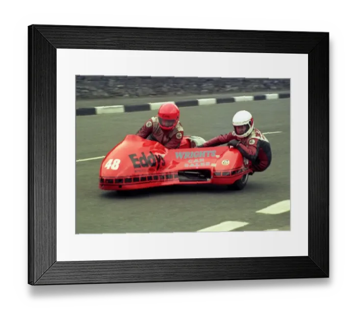 Framed Print : Eddy Wright and Bernie Wright (Yamaha) 1986 Sidecar TT Framed Print : Eddy Wright and Bernie Wright (Yamaha) 1986 Sidecar TT