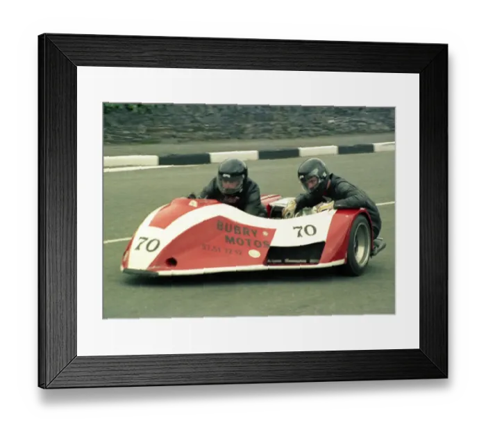 Framed Print : Michel Jean-Jacques and Jean-Claude Huet (Scorpion Yamaha) 1986 Sidecar TT Framed Print : Michel Jean-Jacques and Jean-Claude Huet (Scorpion Yamaha) 1986 Sidecar TT