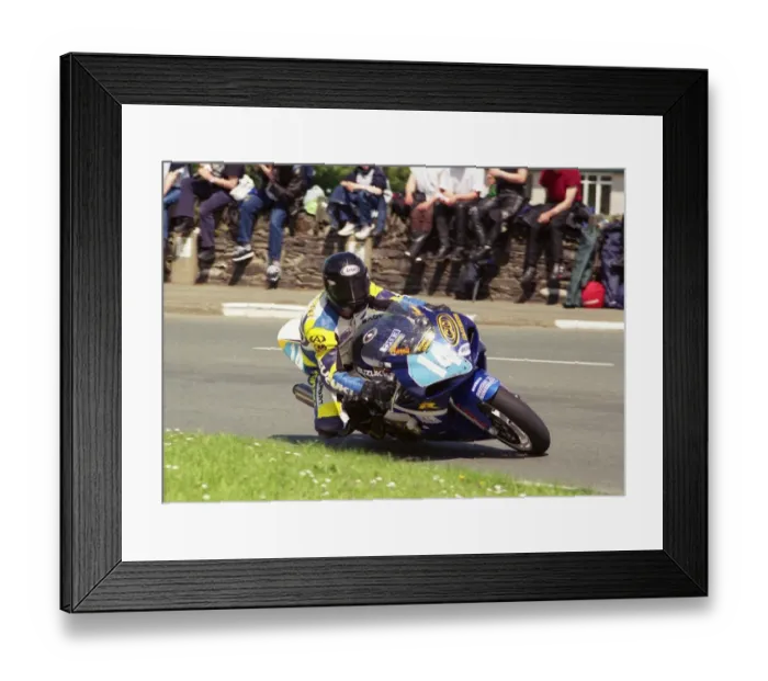 Framed Print : Shaun Harris (Suzuki) 2002 Junior 600 TT Framed Print : Shaun Harris (Suzuki) 2002 Junior 600 TT