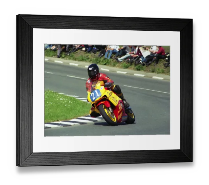 Framed Print : Paul Hunt (Honda) 2002 Junior 600 TT Framed Print : Paul Hunt (Honda) 2002 Junior 600 TT