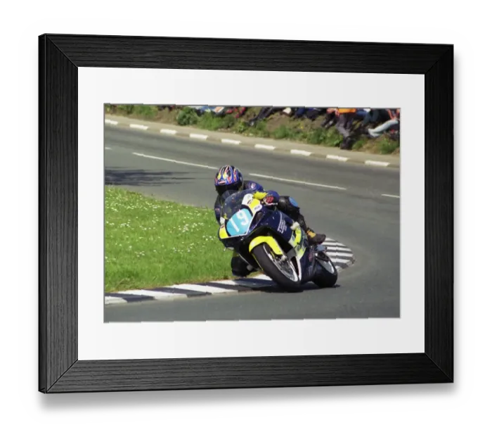 Framed Print : Adrian McFarland (Suzuki) 2002 Junior 600 TT Framed Print : Adrian McFarland (Suzuki) 2002 Junior 600 TT