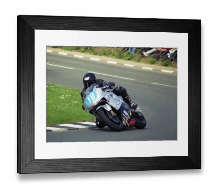 Framed Print : Chris Heath (Honda) 2002 Junior 600 TT