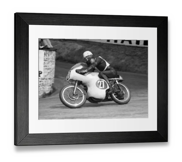 Framed Print : Roberto Patrignani (Ducati) 1961 Ultra Lightweight TT Framed Print : Roberto Patrignani (Ducati) 1961 Ultra Lightweight TT