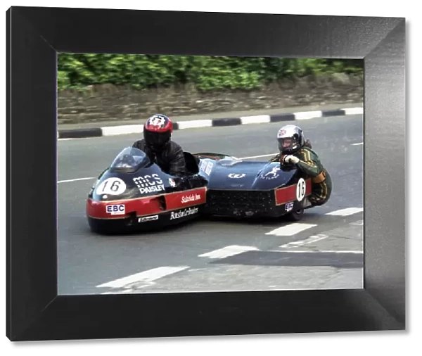 Gordon Shand & Phil Gravel (Suzuki) 1989 Sidecar TT