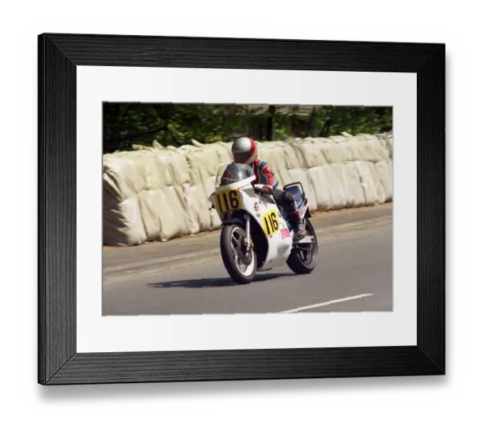Framed Print : Neil Crawford (Suzuki) 1988 Senior TT Framed Print : Neil Crawford (Suzuki) 1988 Senior TT