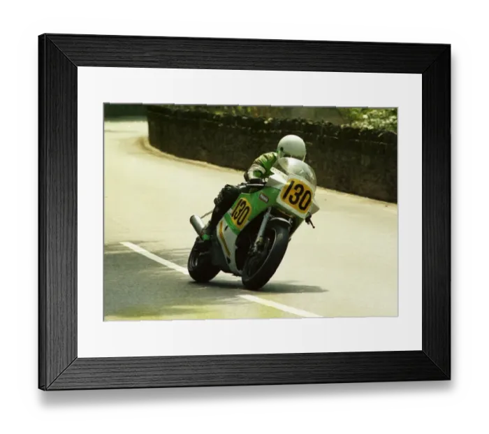 Framed Print : Richard Crossley (Suzuki) 1988 Senior TT Framed Print : Richard Crossley (Suzuki) 1988 Senior TT