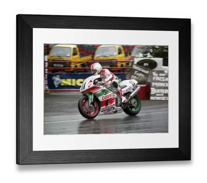 Framed Print : Phillip McCallen (Honda) 1994 Formula One TT Framed Print : Phillip McCallen (Honda) 1994 Formula One TT