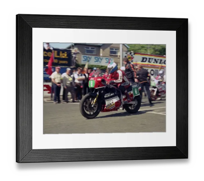 Framed Print : Steve Henshaw (Suzuki) 1987 Production B TT Framed Print : Steve Henshaw (Suzuki) 1987 Production B TT