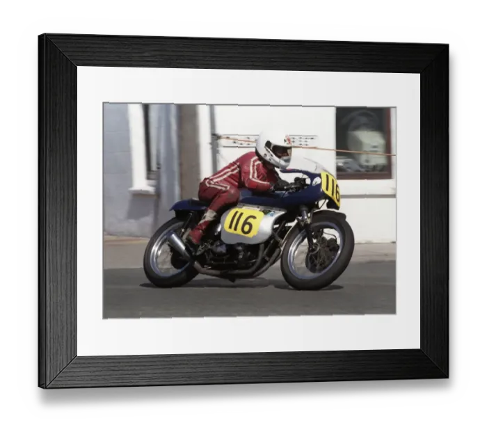 Framed Print : Peter Wilson (Triumph) 1993 Senior Classic Manx Grand Prix Framed Print : Peter Wilson (Triumph) 1993 Senior Classic Manx Grand Prix