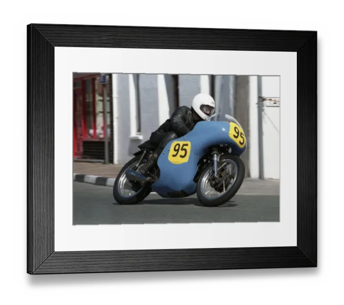 Framed Print : Mike Bellerby (Norton) 1993 Senior Classic Manx Grand Prix Framed Print : Mike Bellerby (Norton) 1993 Senior Classic Manx Grand Prix
