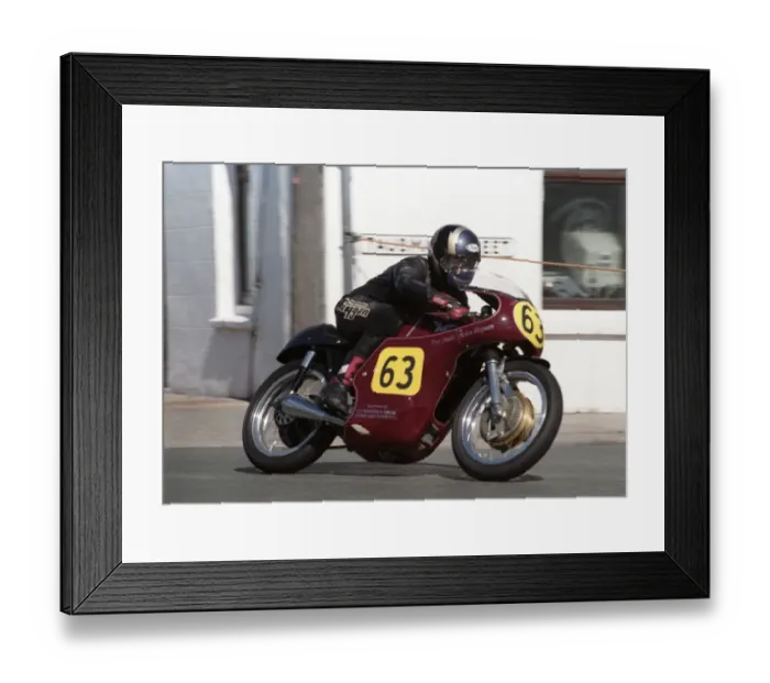 Framed Print : Tony Smith (Matchless) 1993 Senior Classic Manx Grand Prix Framed Print : Tony Smith (Matchless) 1993 Senior Classic Manx Grand Prix