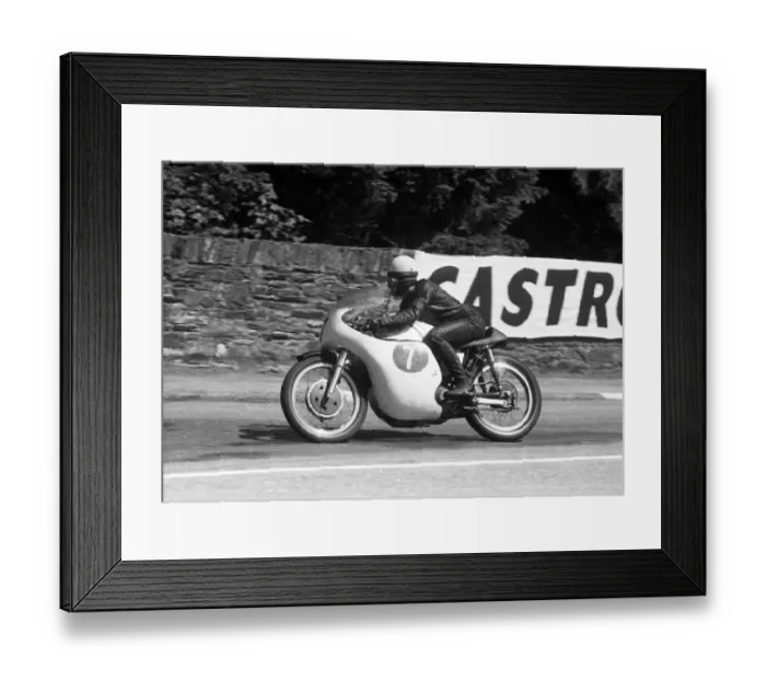 Framed Print : Derek Minter (Norton) 1960 Junior TT Framed Print : Derek Minter (Norton) 1960 Junior TT