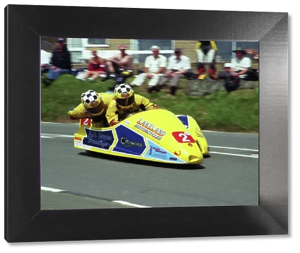 Rob Fisher & Rick Long (DMR) 2002 Sidecar TT