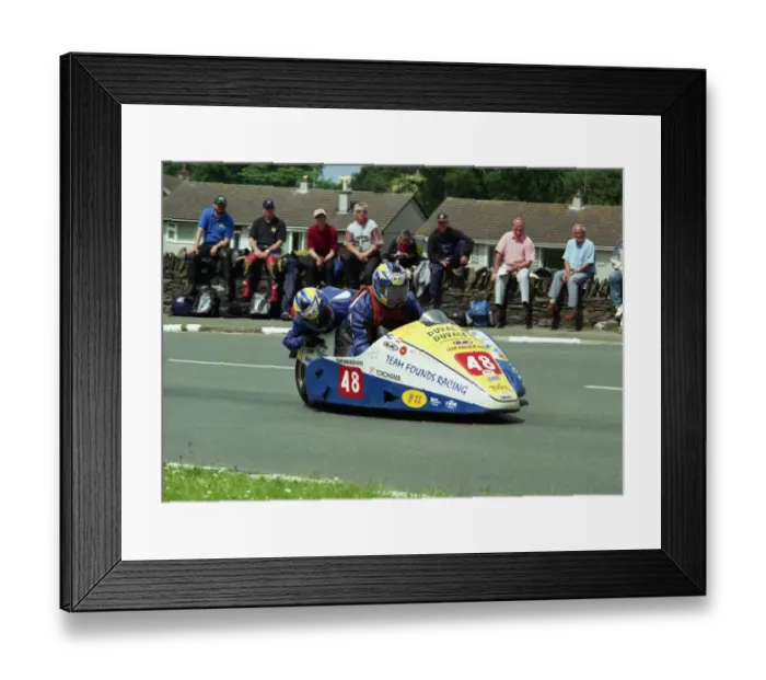 Framed Print : Pierre Duval & Maryse Duval (Des Founds Yamaha) 2002 Sidecar TT Framed Print : Pierre Duval & Maryse Duval (Des Founds Yamaha) 2002 Sidecar TT