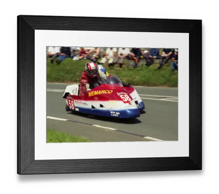 Framed Print : Dick Tapken & Roland Martiny (Jacobs Honda) 2002 Sidecar TT