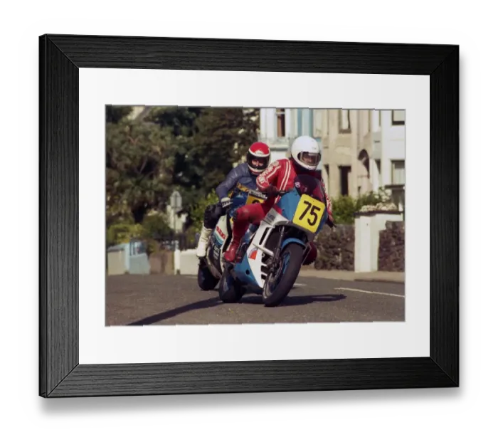 Framed Print : Sid Wood (Kawasaki) 1987 Senior Manx Grand Prix